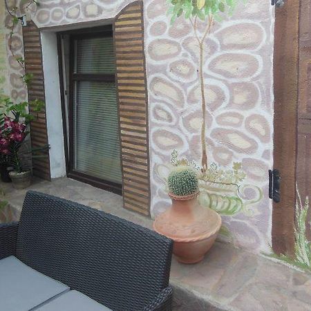 Pension Toscana Шверин Екстериор снимка